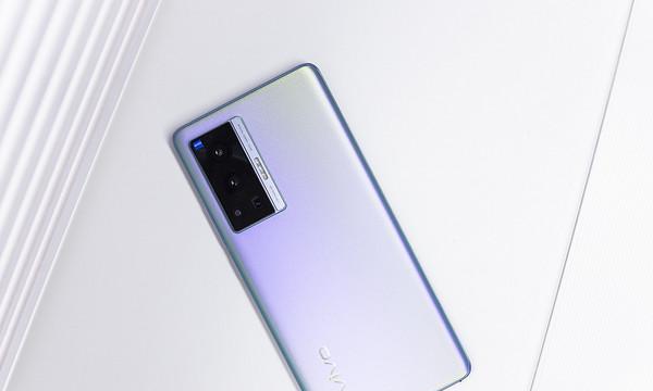 vivox70pro+值得入手吗？性能和价格如何比较？