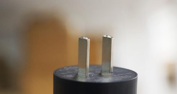 充电器圆柱体是什么？它与普通充电器有何不同？