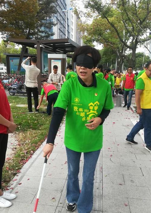 华为手机下载盲人志愿者应用步骤？