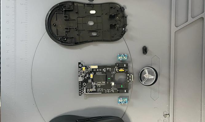 如何使用鼠标双击修复电脑问题（三种简便方法让您快速修复问题）